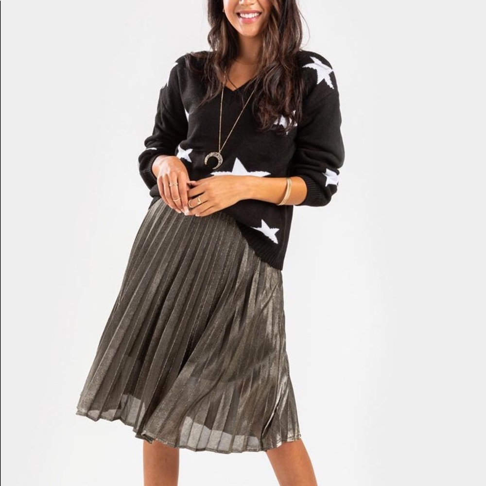 NWT Gold Metallic Pleated Midi Skirt
